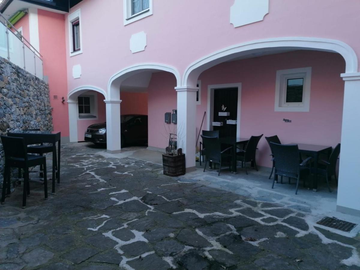 Gaestehaus Ruinenblick Bed and Breakfast Spitz an der Donau Esterno foto