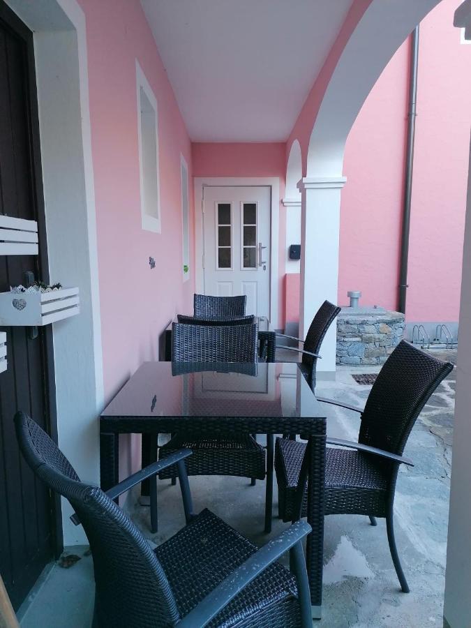 Gaestehaus Ruinenblick Bed and Breakfast Spitz an der Donau Esterno foto